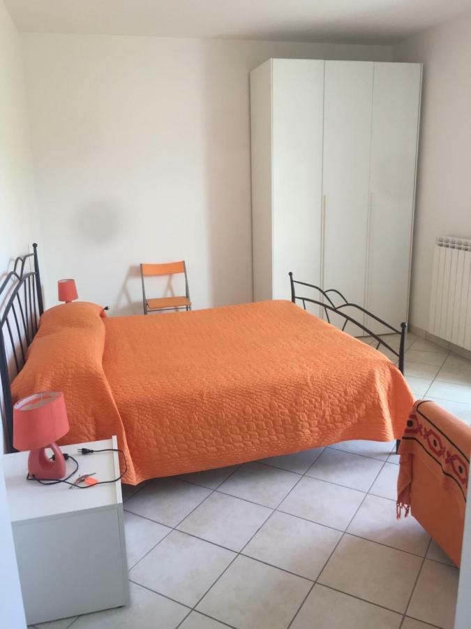 B&B Gigi' 马里纳迪马萨 外观 照片